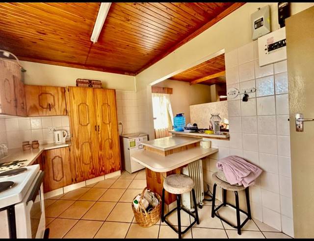 3 BEDROOM HOUSE FOR SALE IN VANDERBIJLPARK CE 2
